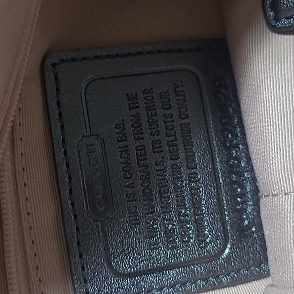 Coach Handbag - Picture 6 of 7